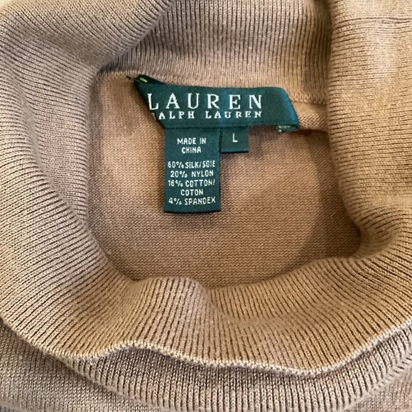 LAUREN Ralph Lauren Vintage Women's Turtleneck Sweater in Caramel / Tan - Large - Picture 7 of 7